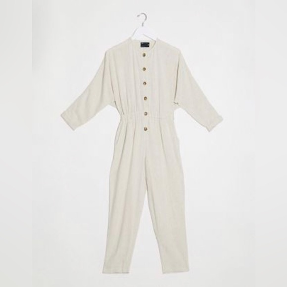 ASOS DESIGN linen elastic waist button front jumpsuit in cream - Picture 2 of 5